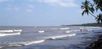 Marve Manori Gorai Beach,Manori Beach,Gorai Beach Maharashtra, resort, hotels tours, vacation, holidays, Gorai Beach travelers and are famous for all night beach parties